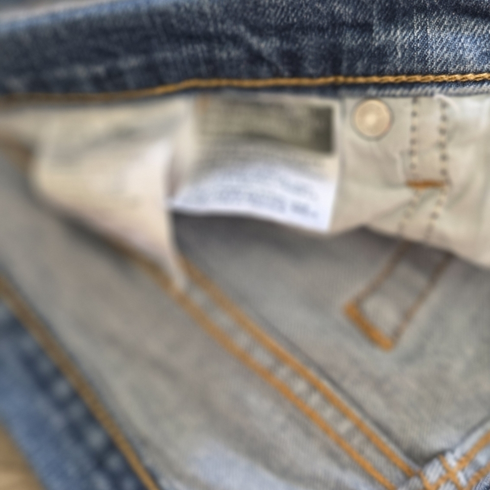 Levi's Blue Distressed Women Boyfriend Jeans - Picture 3 of 6